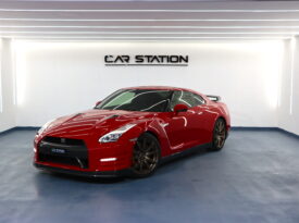 2016 NISSAN GT-R CAR STATION UAE