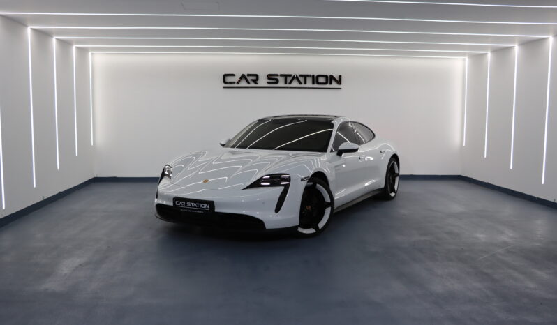 2023 PORSCHE TAYCAN CAR STATION UAE