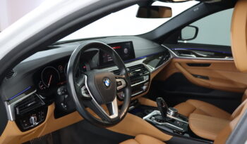 
										2019 BMW 530 Luxury Line full									