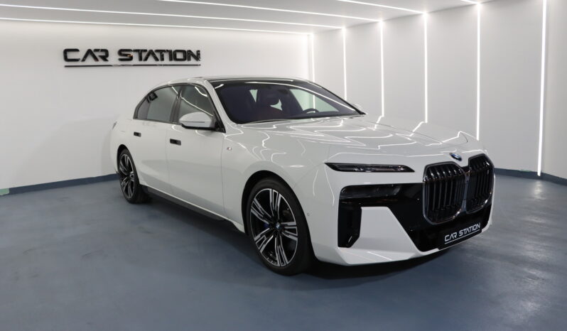 
								2023 BMW 760I full									