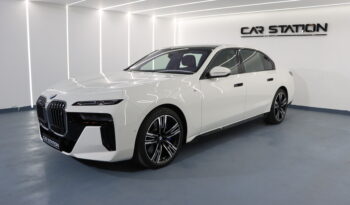 
										2023 BMW 760I full									