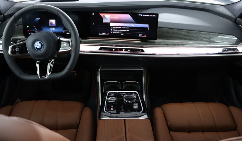 
								2023 BMW 760I full									