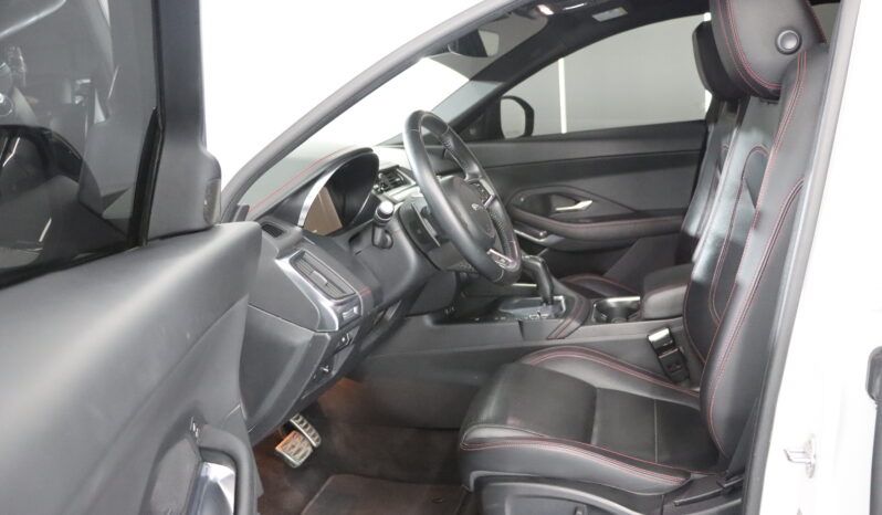 
								2019 Jaguar E-pace full									