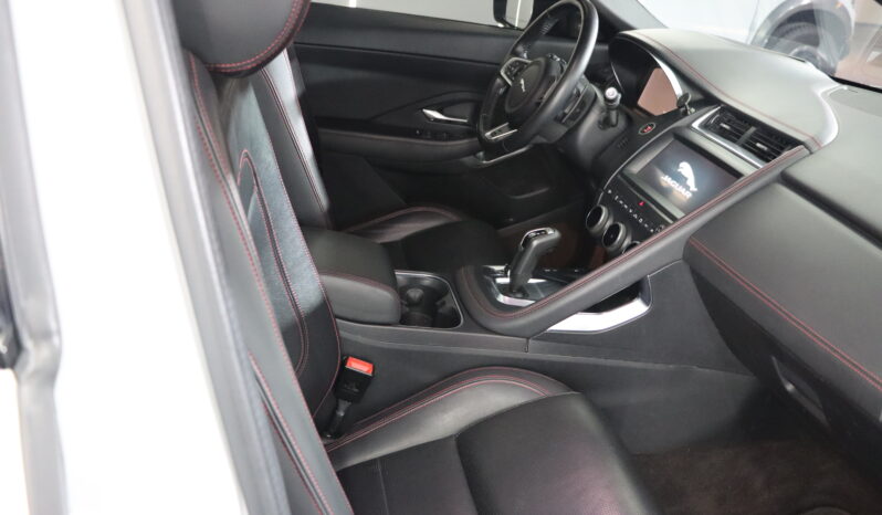 
								2019 Jaguar E-pace full									