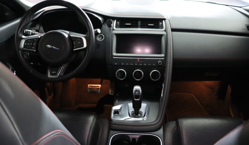 
								2019 Jaguar E-pace full									