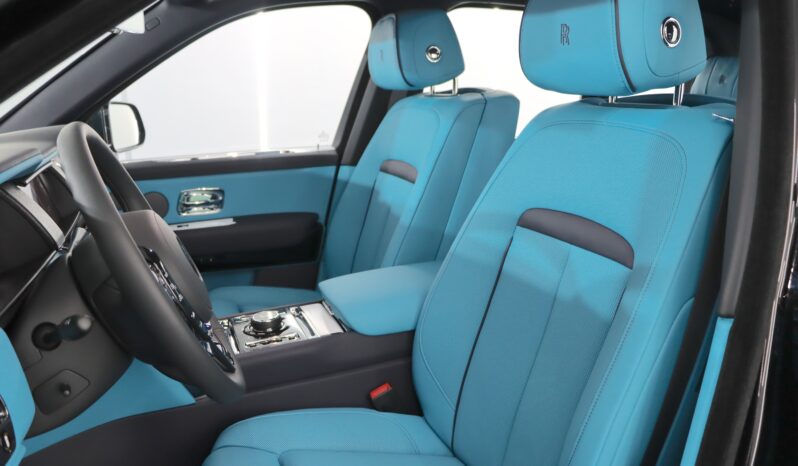 
								2023 ROLLS ROYCE CULLINAN SILVER BADGE full									