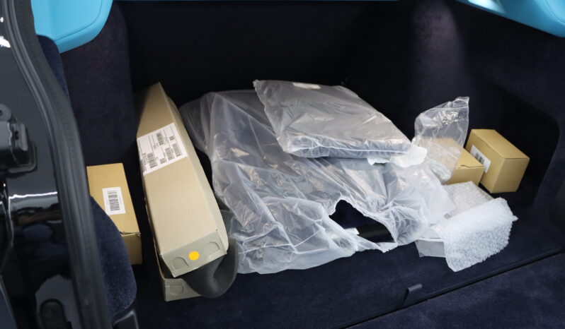 
								2023 ROLLS ROYCE CULLINAN SILVER BADGE full									