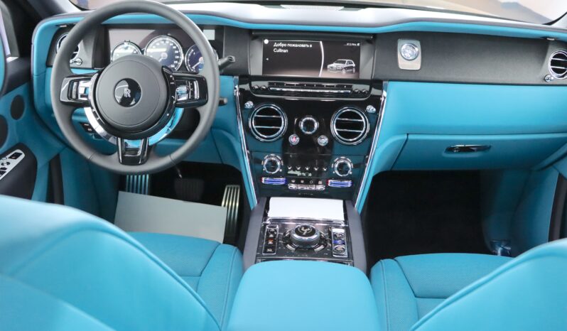 
								2023 ROLLS ROYCE CULLINAN SILVER BADGE full									