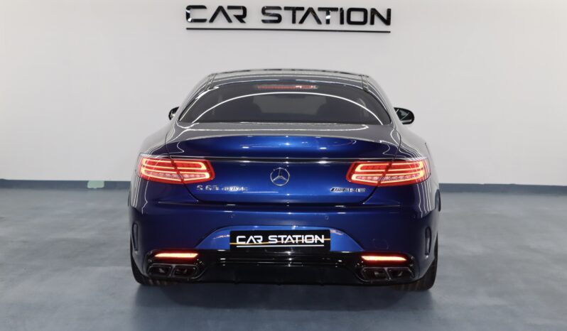 
								MERCEDES S63 COUPE AMG V8 full									