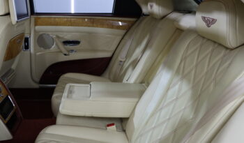 
										2015 BENTLEY FLYING SPUR V18 full									