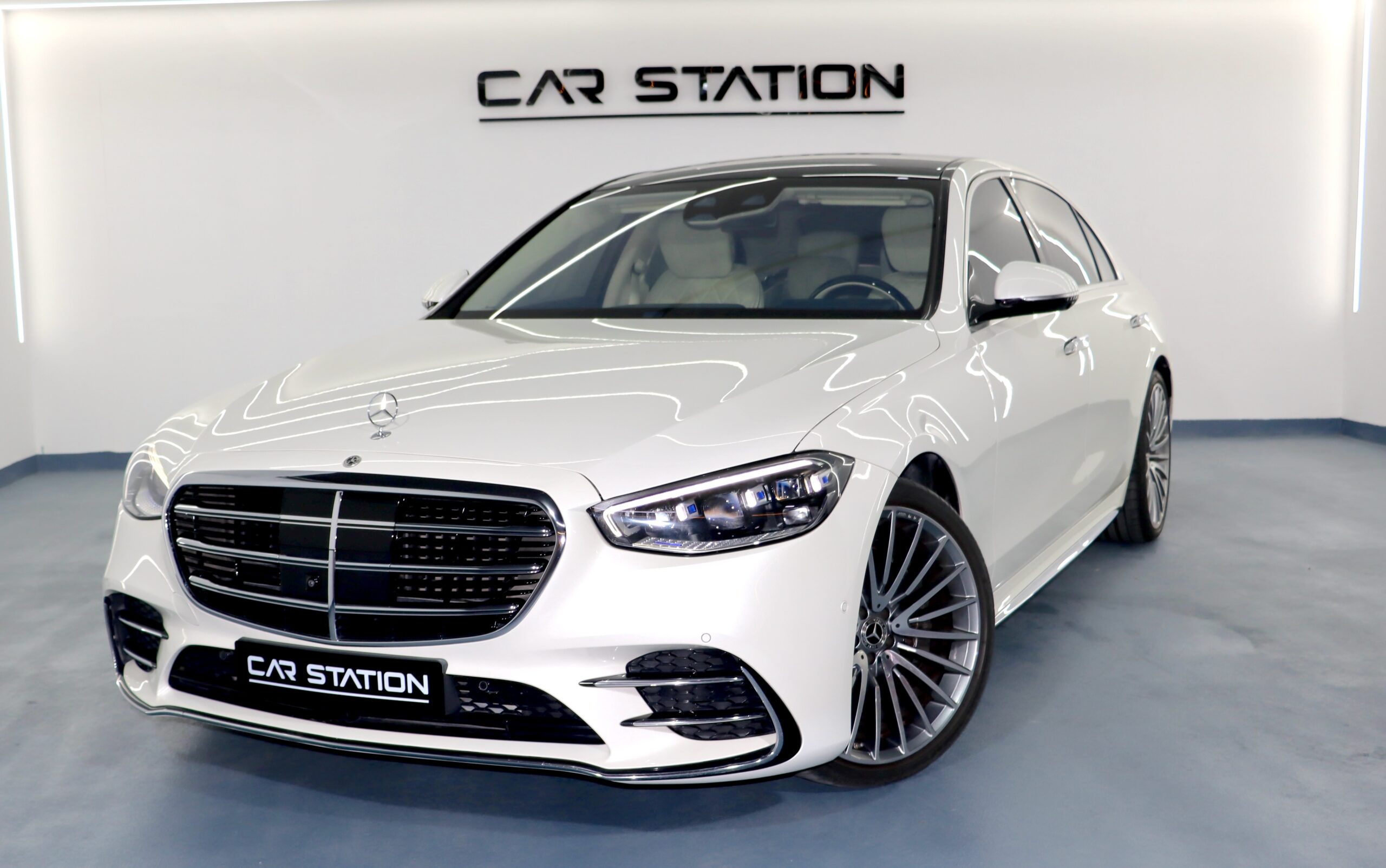 2022 MERCEDES S500 - carstationuae