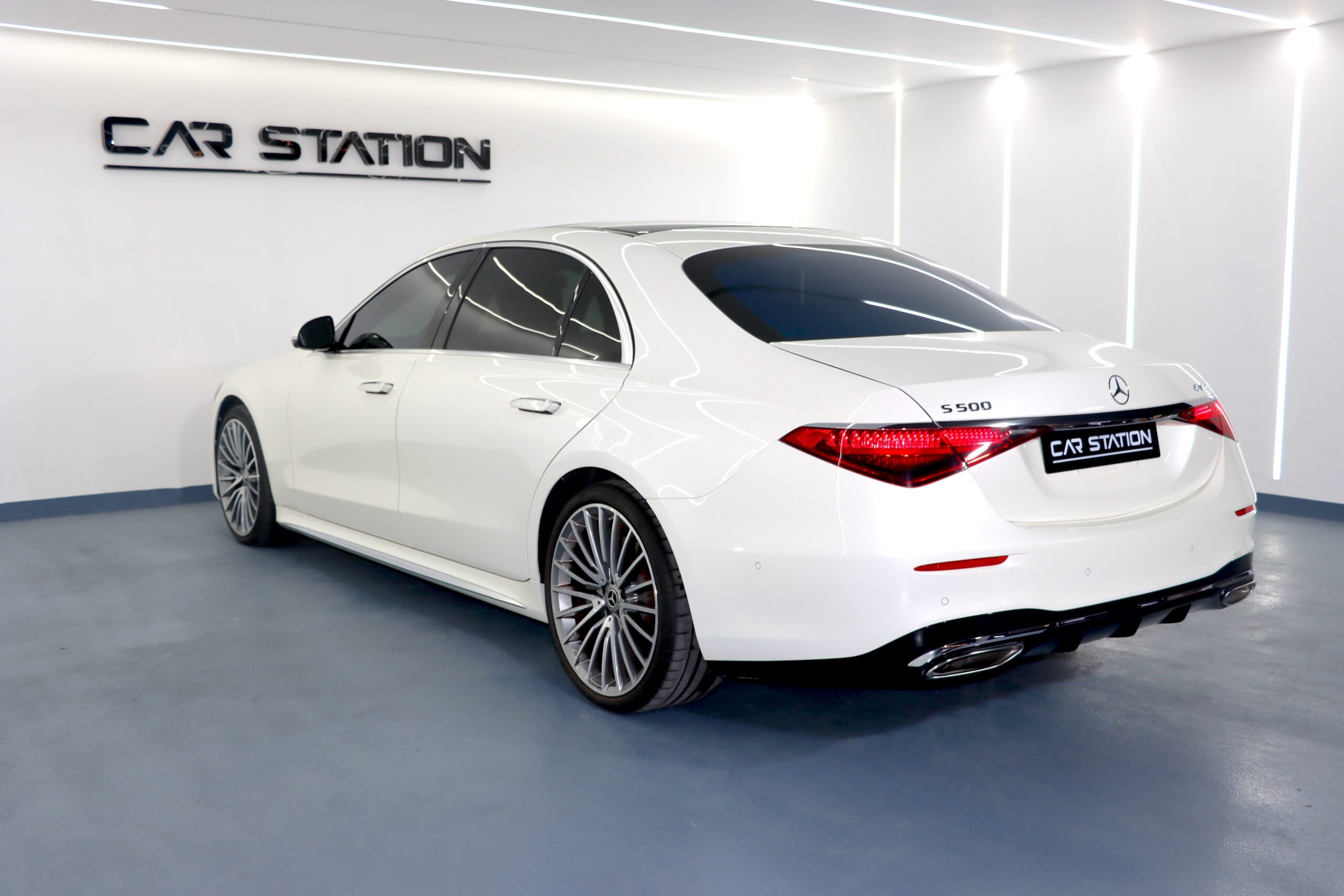 2022 MERCEDES S500 - carstationuae