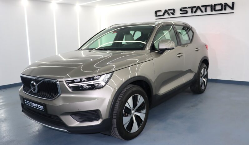 
								2022 VOLVO XC40 full									