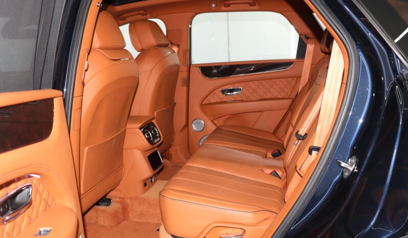 
								2022 BENTLEY BENTAYGA V8 full									
