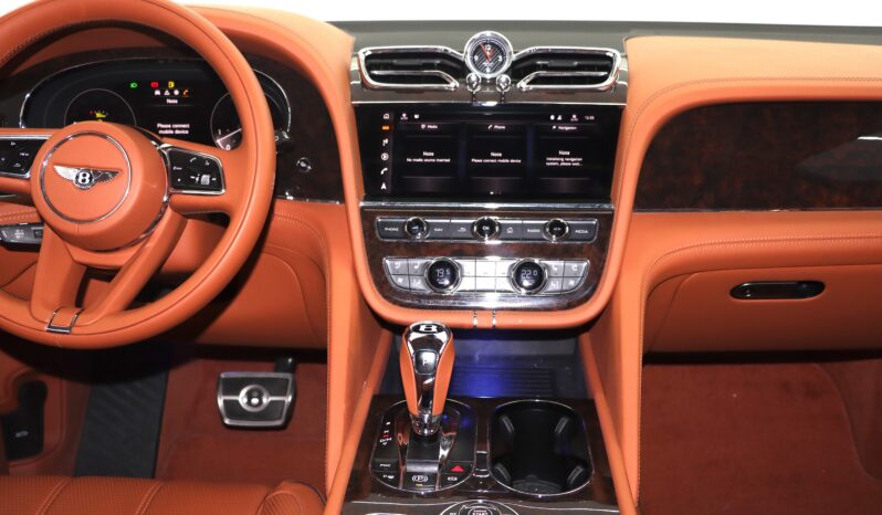 
								2022 BENTLEY BENTAYGA V8 full									