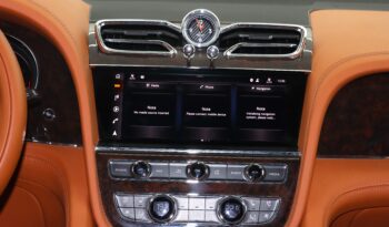 
										2022 BENTLEY BENTAYGA V8 full									