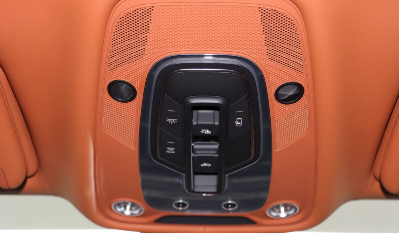 
								2022 BENTLEY BENTAYGA V8 full									