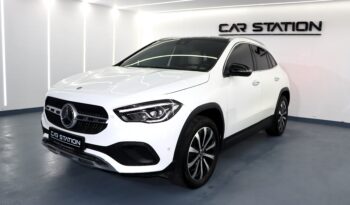 
										2021 MERCEDES GLA 200 full									