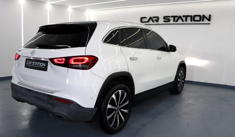 
								2021 MERCEDES GLA 200 full									